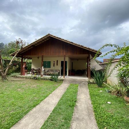 Lumiar Casa Solar Churrasqueira Com 3 Quartos Sendo Um Suite Arejada, Jardim A 700M Do Centro Εξωτερικό φωτογραφία