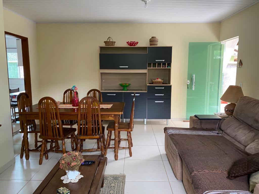 Lumiar Casa Solar Churrasqueira Com 3 Quartos Sendo Um Suite Arejada, Jardim A 700M Do Centro Εξωτερικό φωτογραφία
