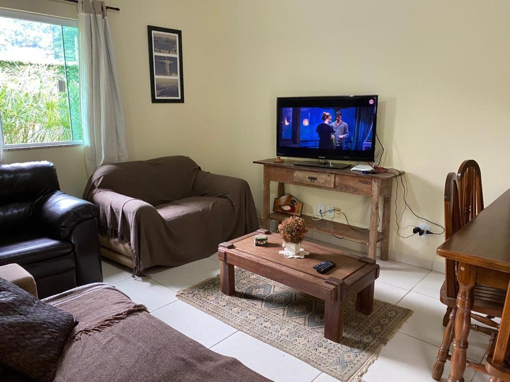 Lumiar Casa Solar Churrasqueira Com 3 Quartos Sendo Um Suite Arejada, Jardim A 700M Do Centro Εξωτερικό φωτογραφία