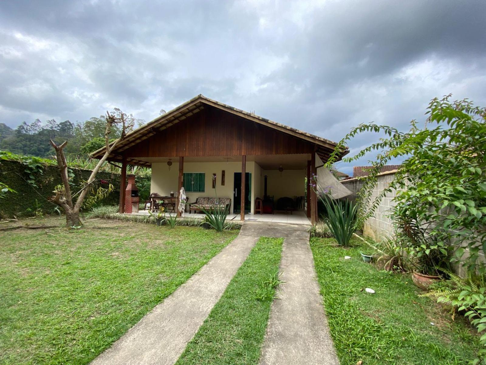 Lumiar Casa Solar Churrasqueira Com 3 Quartos Sendo Um Suite Arejada, Jardim A 700M Do Centro Εξωτερικό φωτογραφία